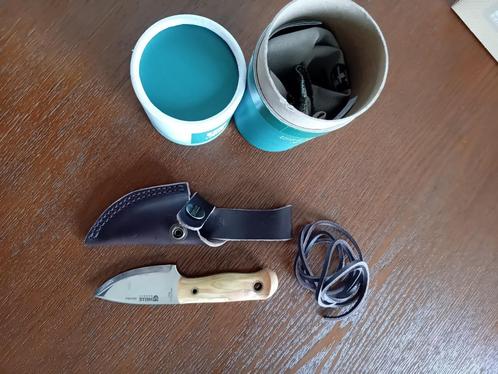 Helle mandra nekmes bushcraft les stroud survivorman, Caravans en Kamperen, Kampeergereedschap, Zo goed als nieuw, Ophalen of Verzenden