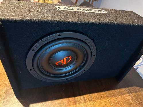 Car Audio DD  - Subwoofer Flat kist + Versterker 1100w RMS, Auto diversen, Autospeakers, Zo goed als nieuw, Verzenden