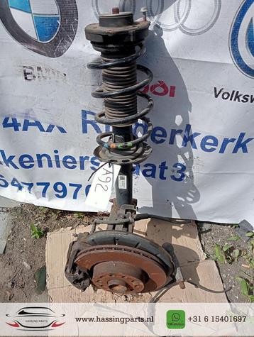 VEERPOOT LINKS VOOR 2012 Golf VI (5K1) (1K0413031BE) beschikbaar voor biedingen