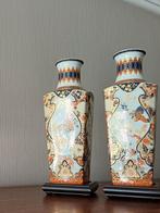2 vases avec la marque royale en porcelaine, Antiquités & Art, Enlèvement