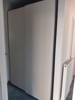 Mooie kast met schuifdeuren, Huis en Inrichting, Kasten | Kleerkasten, 100 tot 150 cm, 200 cm of meer, Ophalen of Verzenden, Zo goed als nieuw
