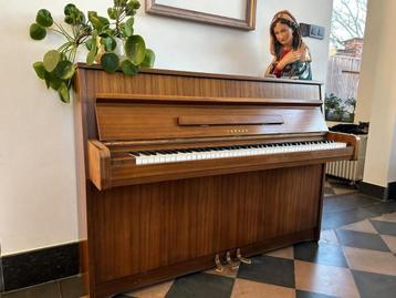 Piano yamaha m1 beschikbaar voor biedingen