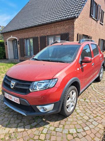 Dacia Sandero 1.5, Autos, Rouge, Euro 5, Achat, Boîte manuelle