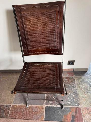 14 klapstoelen met lederen zitting te koop beschikbaar voor biedingen