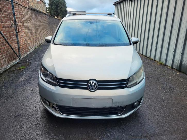 Vw touran 2011 2.0tdi 7 places, Autos, Volkswagen, Particulier, Touran, Diesel, Euro 5, Boîte manuelle, Argent ou Gris, Noir, Enlèvement