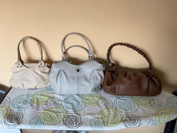 Handtassen Nathan, Handtassen en Accessoires, Tassen | Damestassen, Zo goed als nieuw, Handtas, Beige, Ophalen of Verzenden