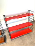 Vintage rood metalen Tomado rekje, Huis en Inrichting, Woonaccessoires | Wandplanken en Boekenplanken, Ophalen, Gebruikt