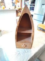 Petite étagère en forme de bateaux, Enlèvement