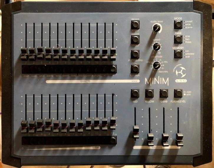 Console de lumière DMX  ADB Minim, Musique & Instruments, Lumières & Lasers, Comme neuf, Lumières, Enlèvement