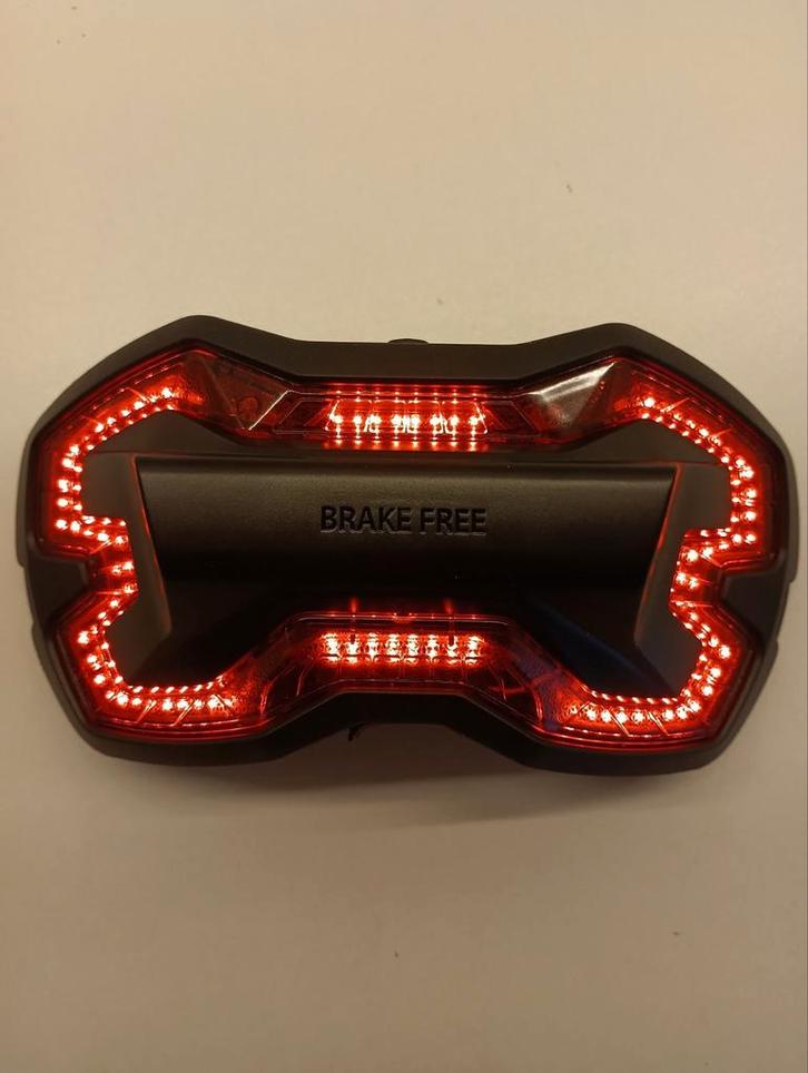 Extra verlichting met automatische stop functie, Motoren, Kleding | Motorhelmen, Ophalen