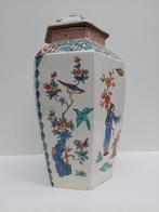 Vase japonais de style Kakiemon, Antiquités & Art, Enlèvement ou Envoi