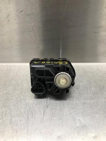 KOPLAMPMOTOR Nissan X-Trail (T32) (01-2013/12-2022) beschikbaar voor biedingen