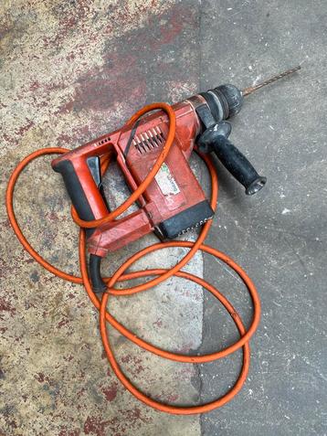 Perforateur burineur HILTI TE 14 disponible aux enchères