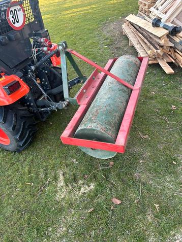 Wals kubota beschikbaar voor biedingen
