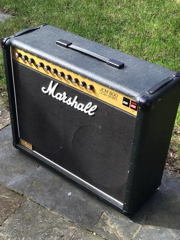 Marshall JCM 800 4212 combo