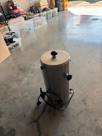 Percolator beschikbaar voor biedingen