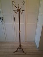 Kapstok in brons, Enlèvement, Bronze