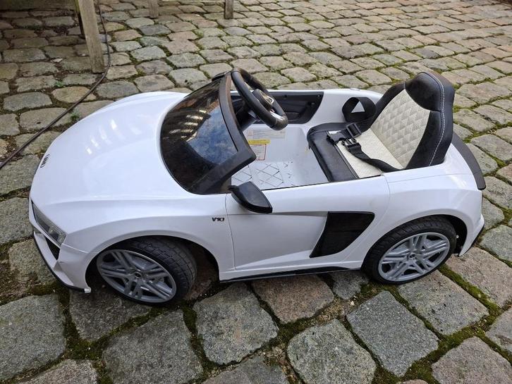 kinderauto Audi sport, nieuwstaat, Kinderen en Baby's, Speelgoed | Buiten | Accuvoertuigen, Nieuw, Ophalen of Verzenden