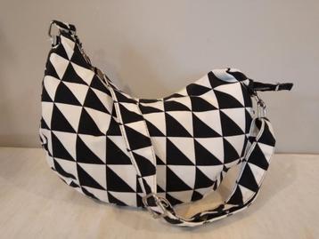 Leuke Black and White schoudertas te koop in Balen 