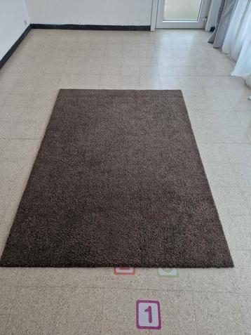 tapis ikea  disponible aux enchères