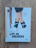 Boek Life on sneakers - Evi Renaux, Boeken, Ophalen of Verzenden, Zo goed als nieuw, Evi Renaux
