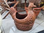 Terracotta pot in kipvorm, Tuin en Terras, Terracotta, Ophalen of Verzenden, Zo goed als nieuw