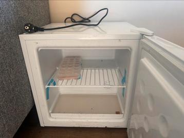 Diepvriezer - 31L, Elektronische apparatuur, Ophalen, Zo goed als nieuw