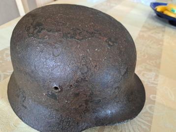 Originele Duitse M42 helm WO2 beschikbaar voor biedingen