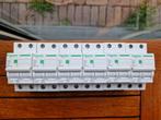 installatie materiaal schneider niko, Doe-het-zelf en Bouw, Elektriciteit en Kabels, Ophalen of Verzenden, Nieuw, Schakelaar