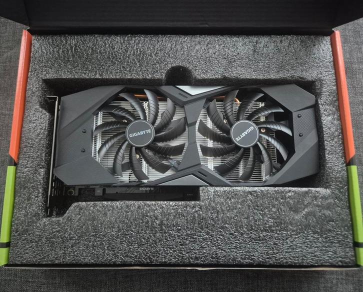 Gigabyte GeForce RTX 2070 WindForce 2X 8G, Computers en Software, Videokaarten, Zo goed als nieuw, Nvidia, GDDR6, HDMI, DisplayPort
