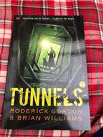 Tunnels, Boeken, Kinderboeken | Jeugd | 13 jaar en ouder, Roderick gordon, Ophalen of Verzenden, Zo goed als nieuw