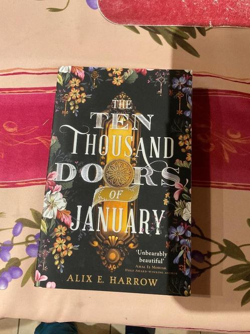 The Ten Thousand Doors of January, Livres, Romans, Comme neuf, Enlèvement