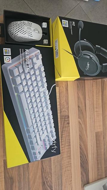 Souris, clavier et casque de la marque Xtrfy, Enlèvement, Comme neuf