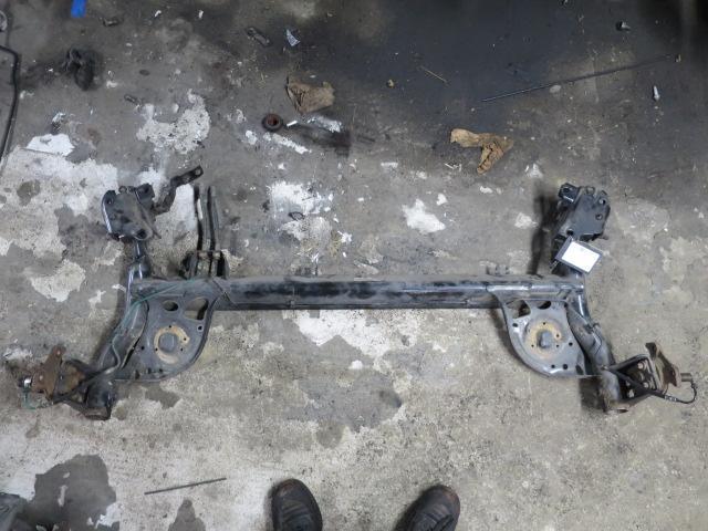 ACHTERAS Renault Modus / Grand Modus (JP) (01-2004/12-2012), Auto-onderdelen, Remmen en Aandrijving, Renault, Gebruikt