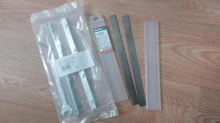 Metabo HC 260  - 2 nieuwe HSS-schaafmessen + nieuwe adapter, Doe-het-zelf en Bouw, Schaafmachines, Nieuw, Ophalen of Verzenden