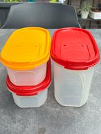 Tupperware ruimtevaarders twee rode deksels een gele deksel, Huis en Inrichting, Keuken | Tupperware, Ophalen, Gebruikt