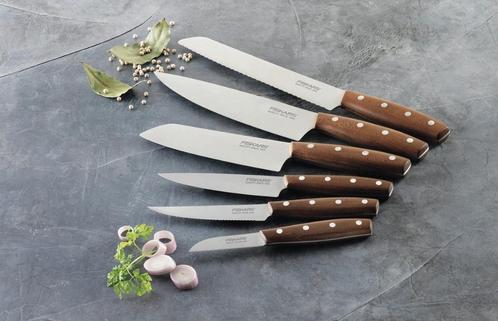 Fiskars Norr schilmes 12cm | Nieuw in geschenkverpakking, Huis en Inrichting, Keuken | Bestek, Nieuw, Los bestek, Hout, Ophalen of Verzenden