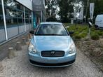 Hyundai accent benzine AUTOMAAT gekeurd, Auto's, Hyundai, Blauw, Grijs, Dealer onderhouden, Euro 4