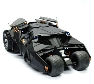 Batman Tumbler (Hot Toys) beschikbaar voor biedingen