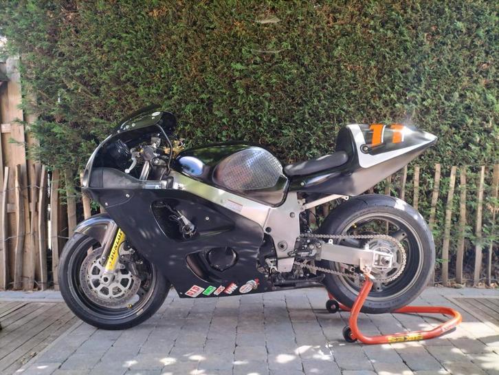Suzuki gsxr srad 600, Motoren, Motoren | Suzuki, Particulier, Sport, meer dan 35 kW, 4 cilinders, Motorrijbewijs A, Sportuitlaat