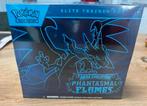 Phantasmal Flames ETB, Hobby en Vrije tijd, Ophalen of Verzenden, Nieuw, Booster, Foil