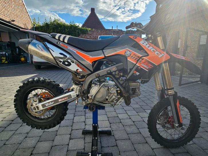 Bucci f15R, Fietsen en Brommers, Minibikes, Midibikes en Pitbikes, Gebruikt, Pitbike, Ophalen