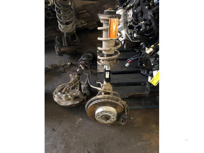 Barre amortisseur avant droit d'un Volkswagen Caddy, Autos : Pièces & Accessoires, Suspension & Châssis, Volkswagen, Utilisé, 3 mois de garantie