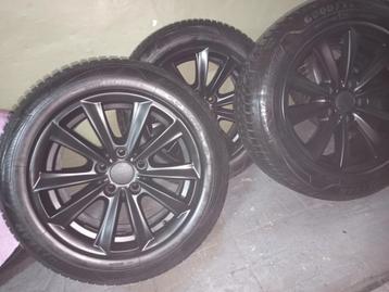 Nieuwe Velgen Met Nieuwe 4season Banden! 5x120 beschikbaar voor biedingen