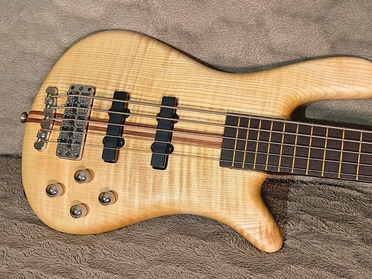 Warwick Streamer LX 5 - 2000, Muziek en Instrumenten, Snaarinstrumenten | Gitaren | Bas, Gebruikt, Elektrisch, 5-snarig