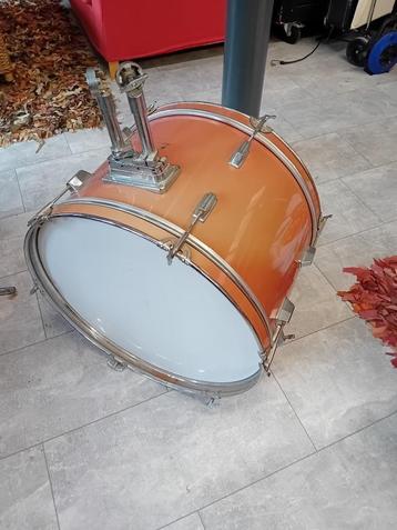 bass drum 22 inch beschikbaar voor biedingen