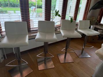 Barstoelen verstelbaar  beschikbaar voor biedingen