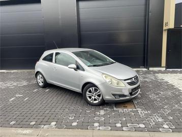 Opel Corsa Essence Clim Contrôle Carpass Ok beschikbaar voor biedingen