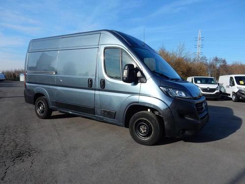 Fiat Ducato 2.3d 140pk L2H2 camera (14711Netto+Btw/Tva), Auto's, Bestelwagens en Lichte vracht, Bedrijf, Te koop, ABS, Airbags