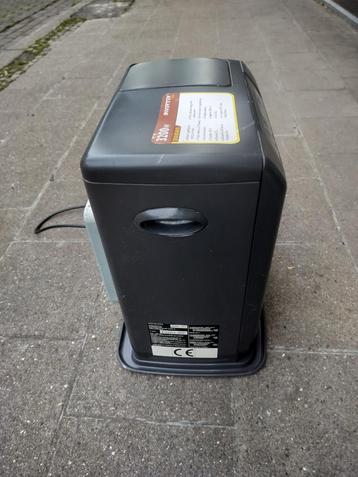 Pertrolkachel beschikbaar voor biedingen